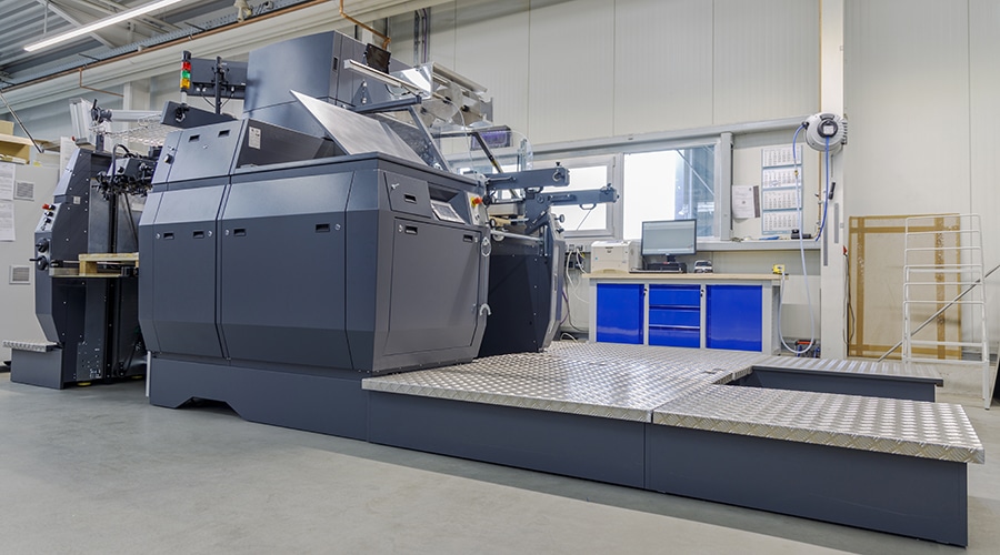 Neue Stanzmaschine in unserer Druckerei.